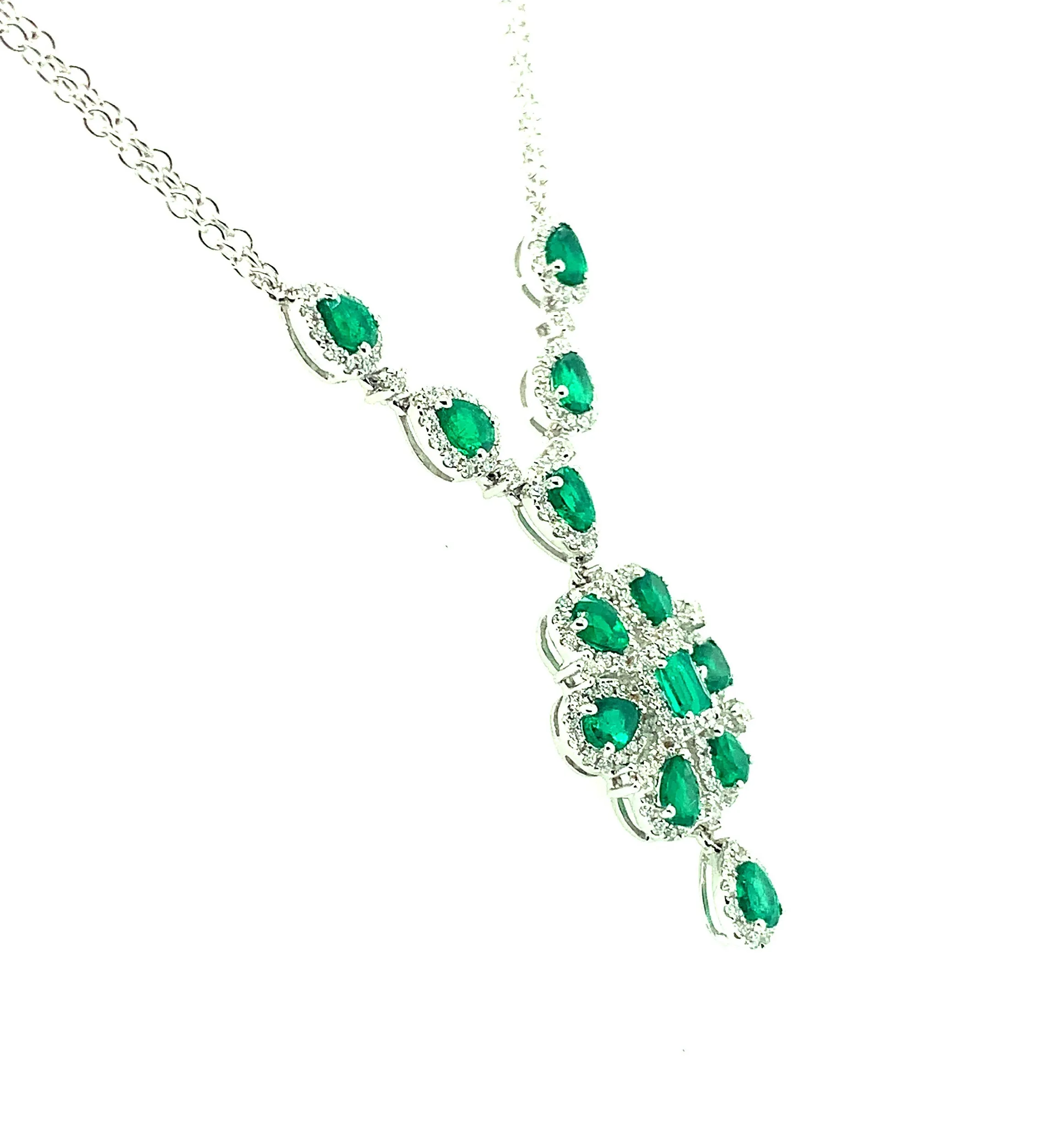 2.31 Carat Total Emerald Pear Diamond White Gold Drop Pendant Chain Necklace