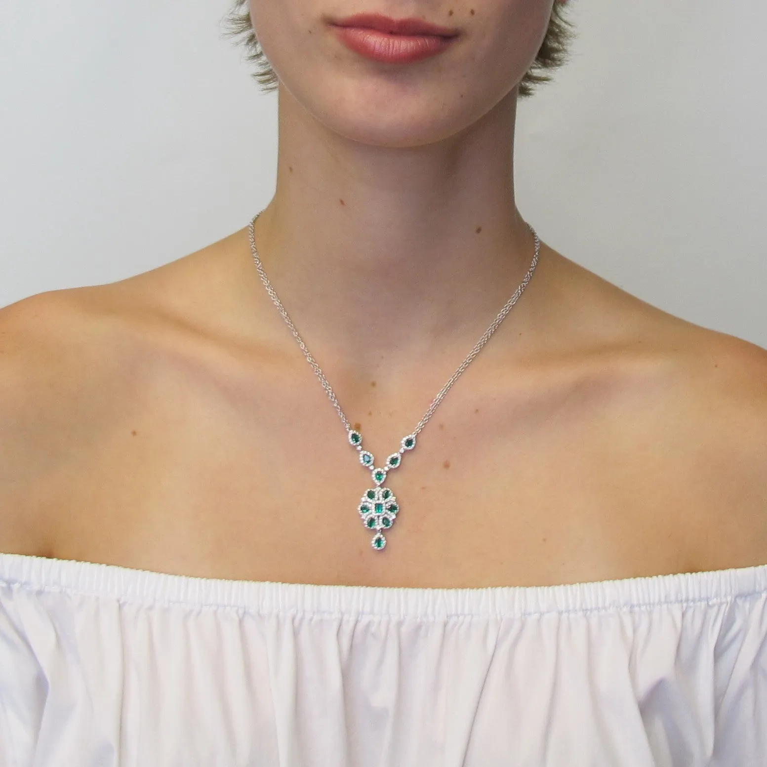 2.31 Carat Total Emerald Pear Diamond White Gold Drop Pendant Chain Necklace