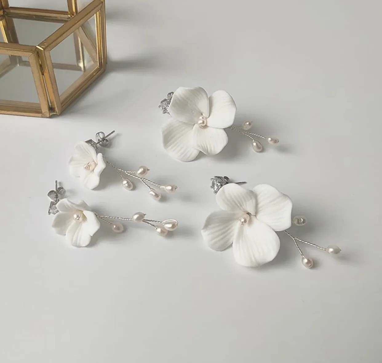 ARYA EARRING
