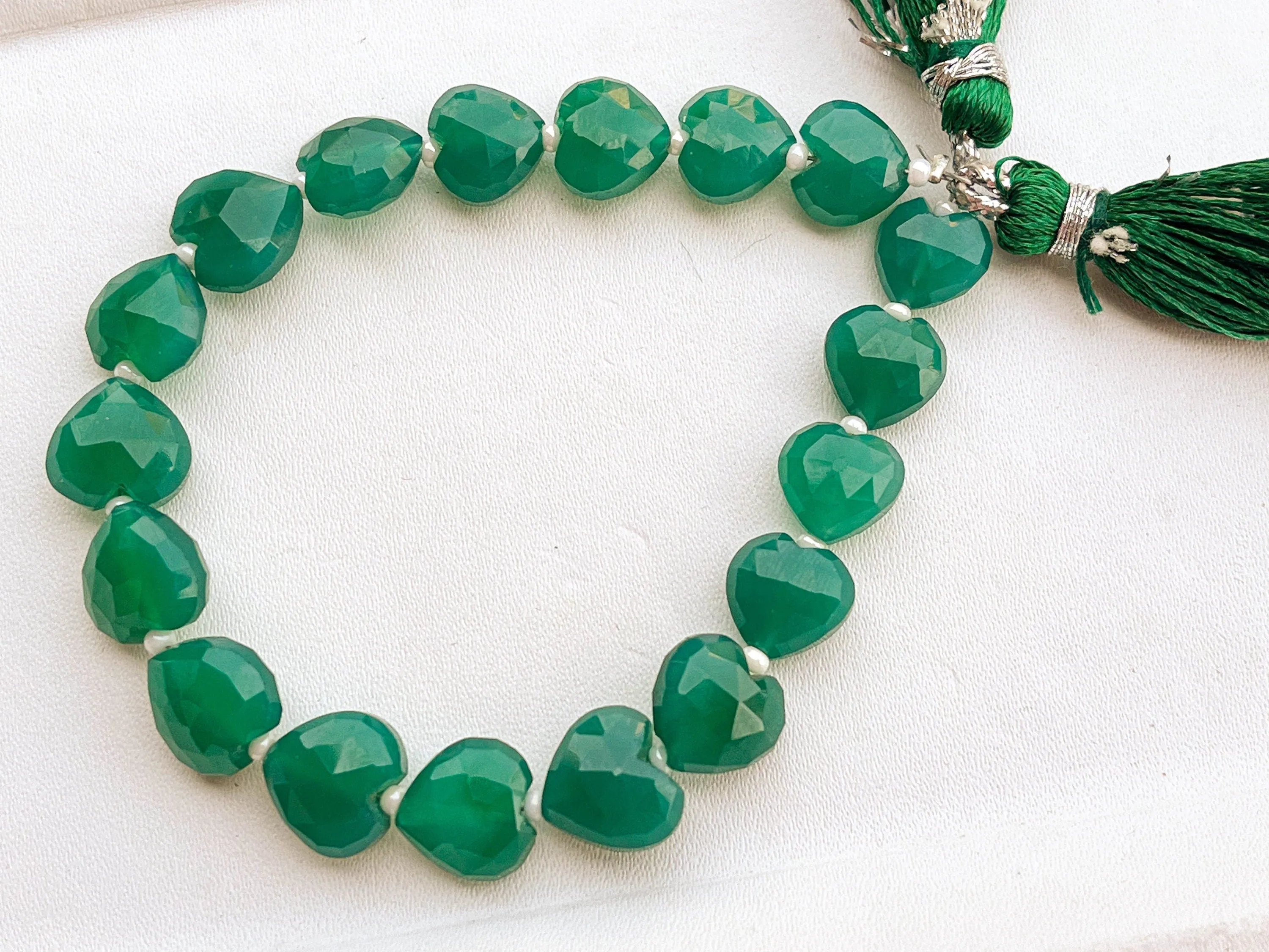 Green Onyx Heart Shape Beads 18 Pieces