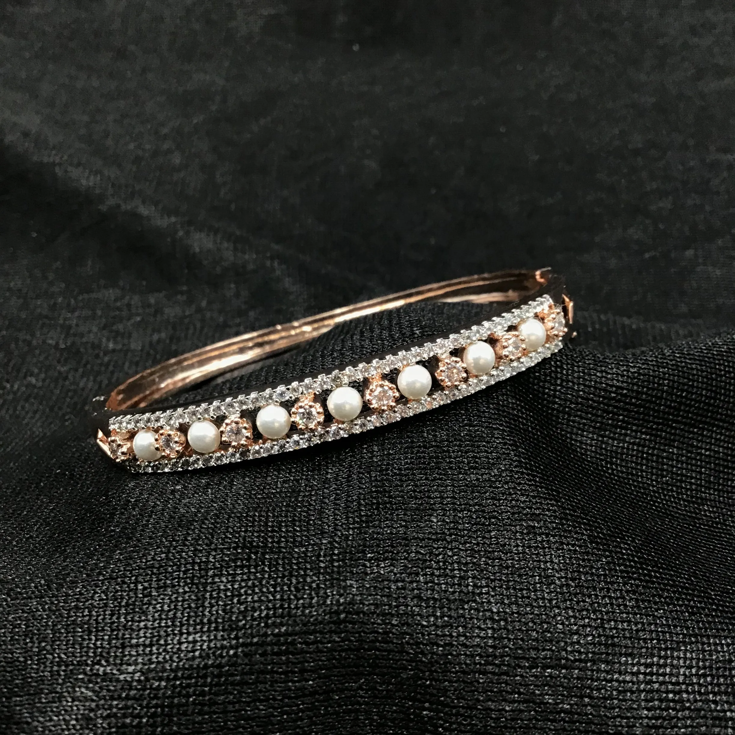 Openable Zircon/AD Bracelet 3238-11