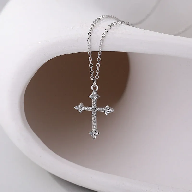 Women's S925 Sterling Silver Retro Style Clavicle Chain Full Diamond Pendant