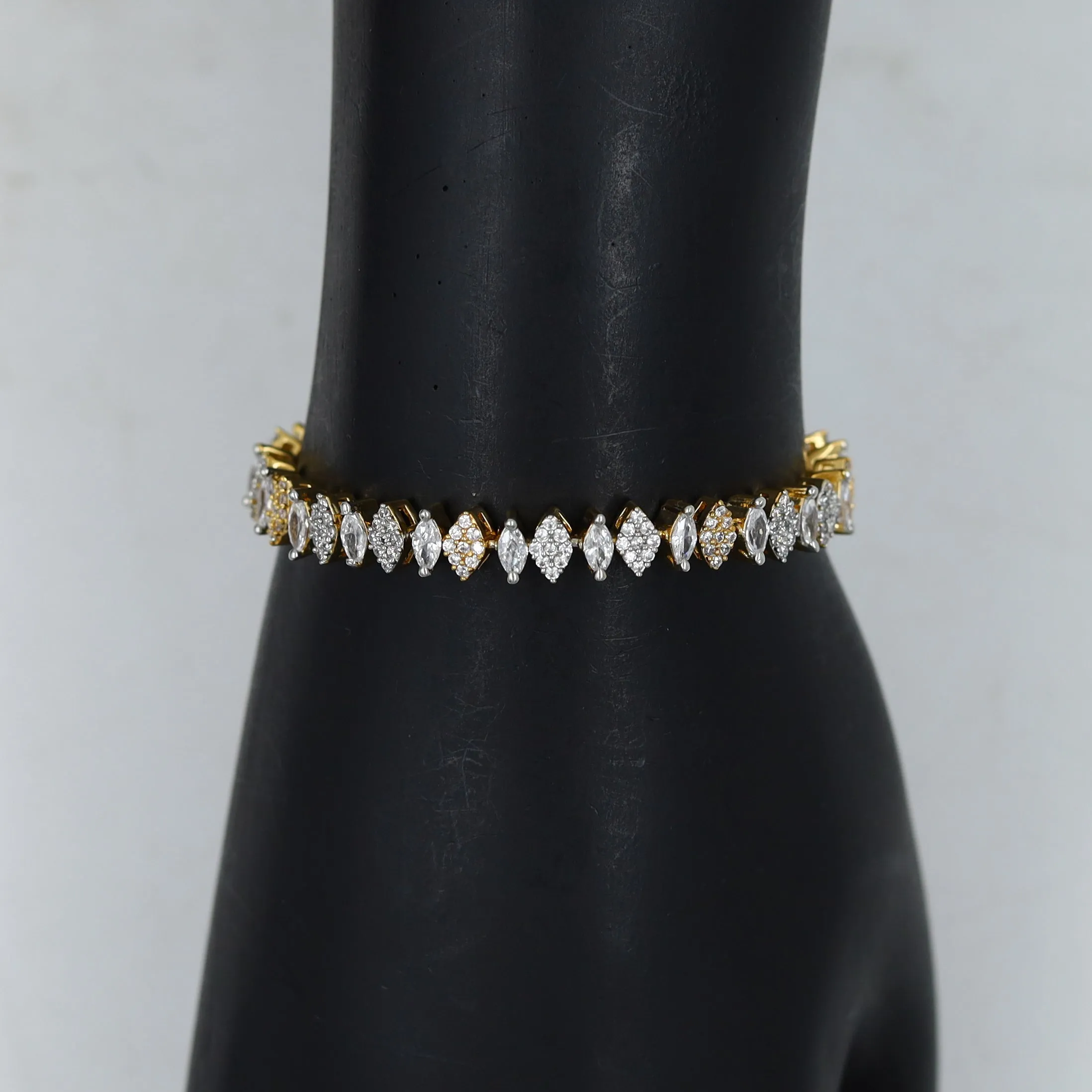 Zircon/AD Bracelet 15440-34